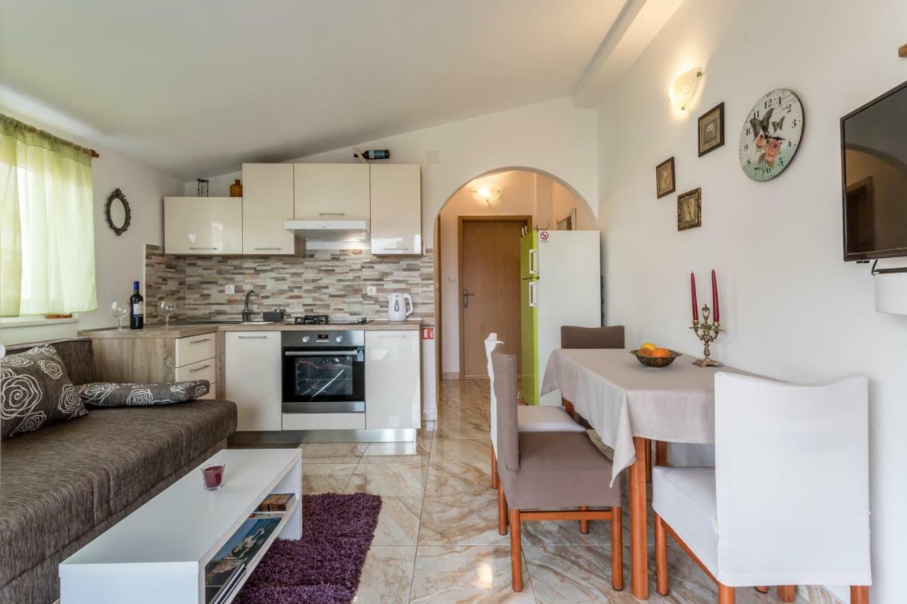Apartment More *
